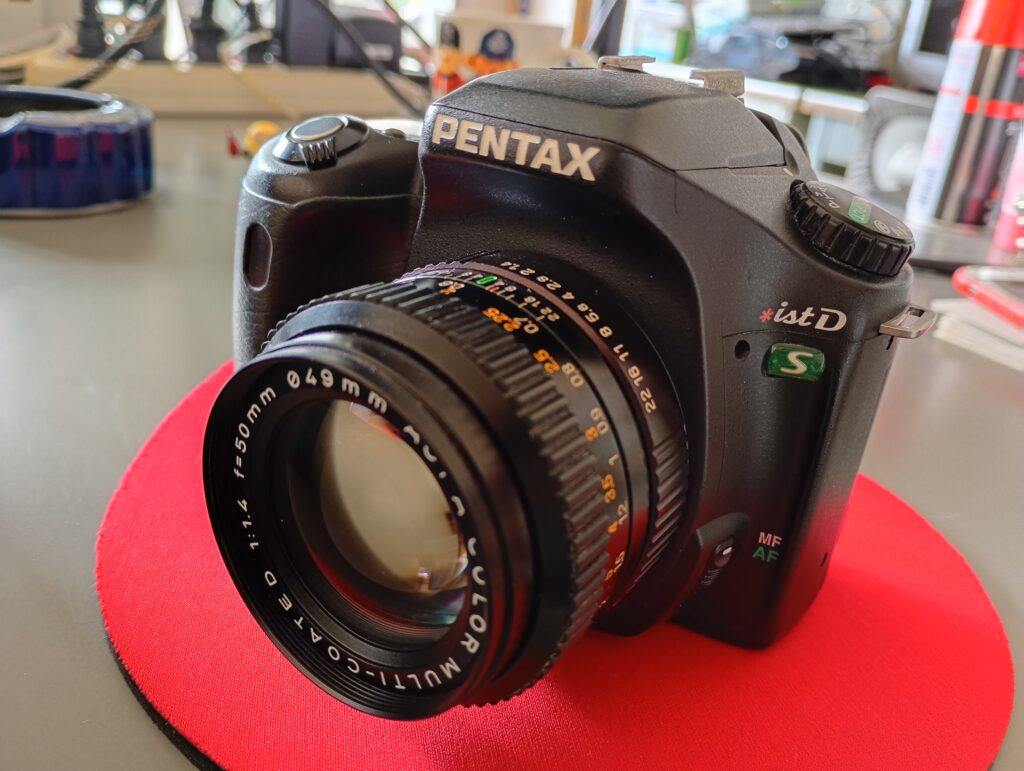 PENTAX *istDS
